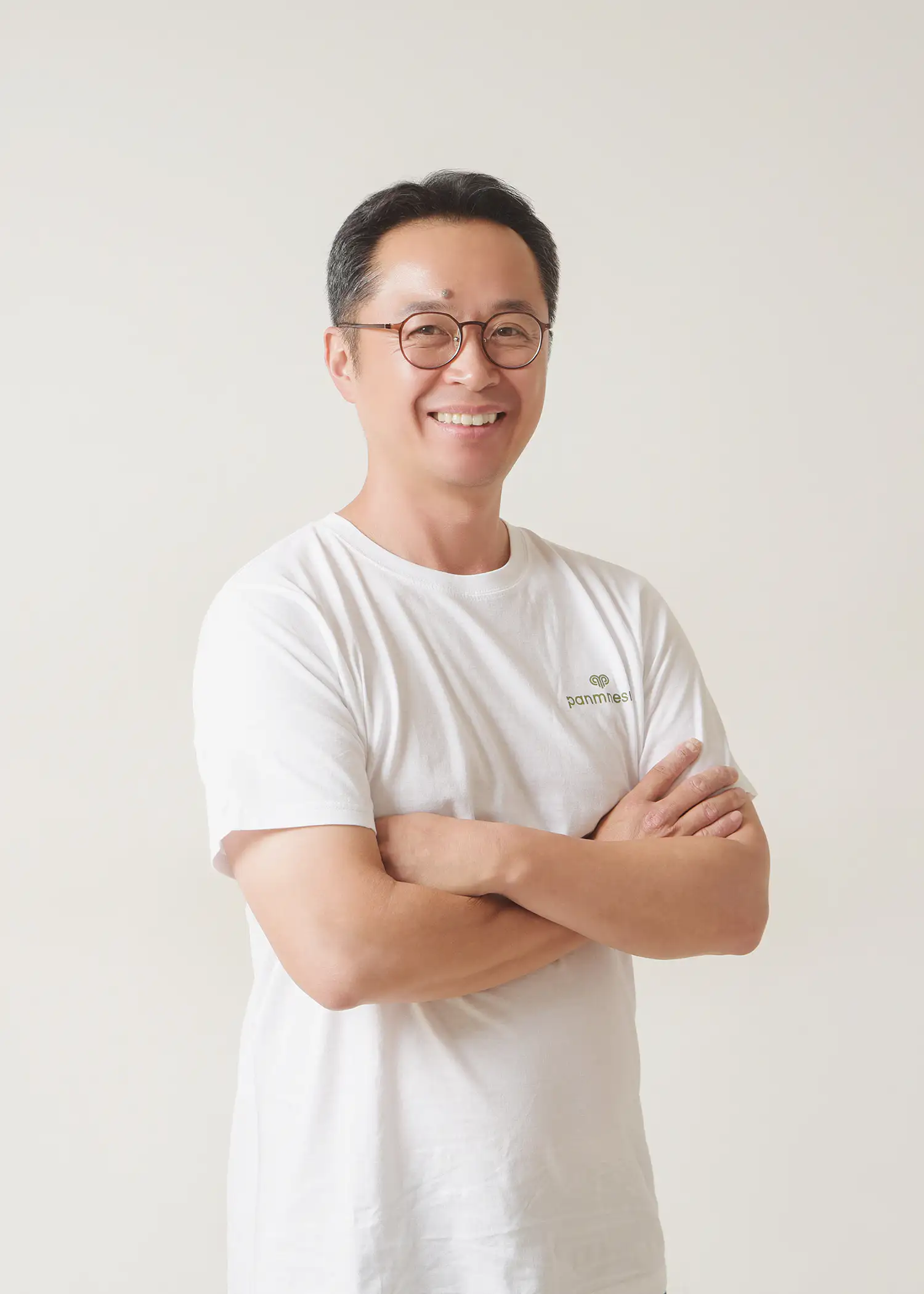 Yongjin Cho